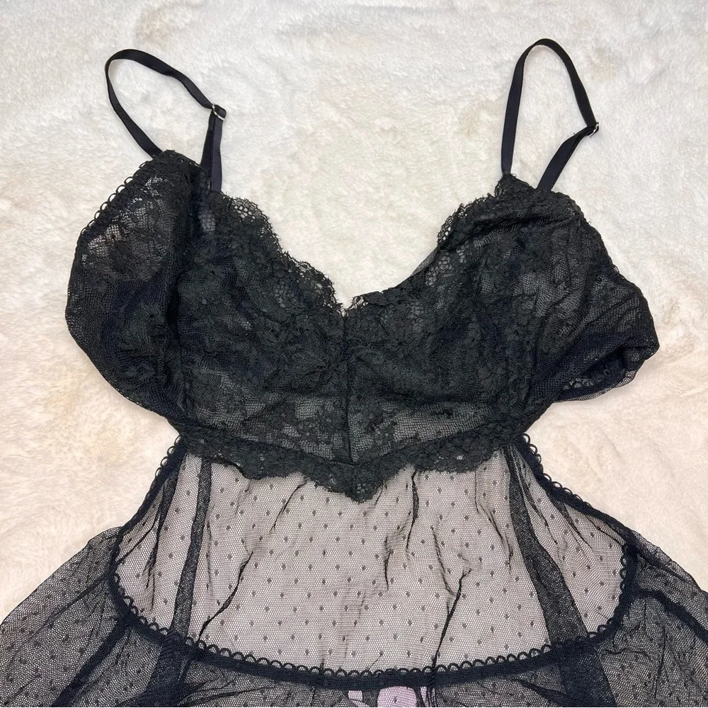 Victoria’s Secret Black Sheer Lace Slip Size Medium